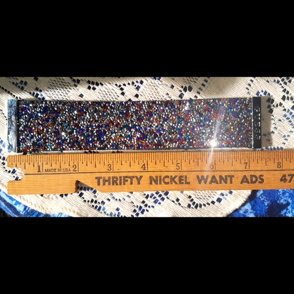 GUESS Colorful Glitter Sparkly Bedazzled Bling Crystal Magnetic Cuff Bracelet - Picture 6 of 11